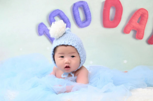 武汉供卵试管机构宝宝脸上起红疹子